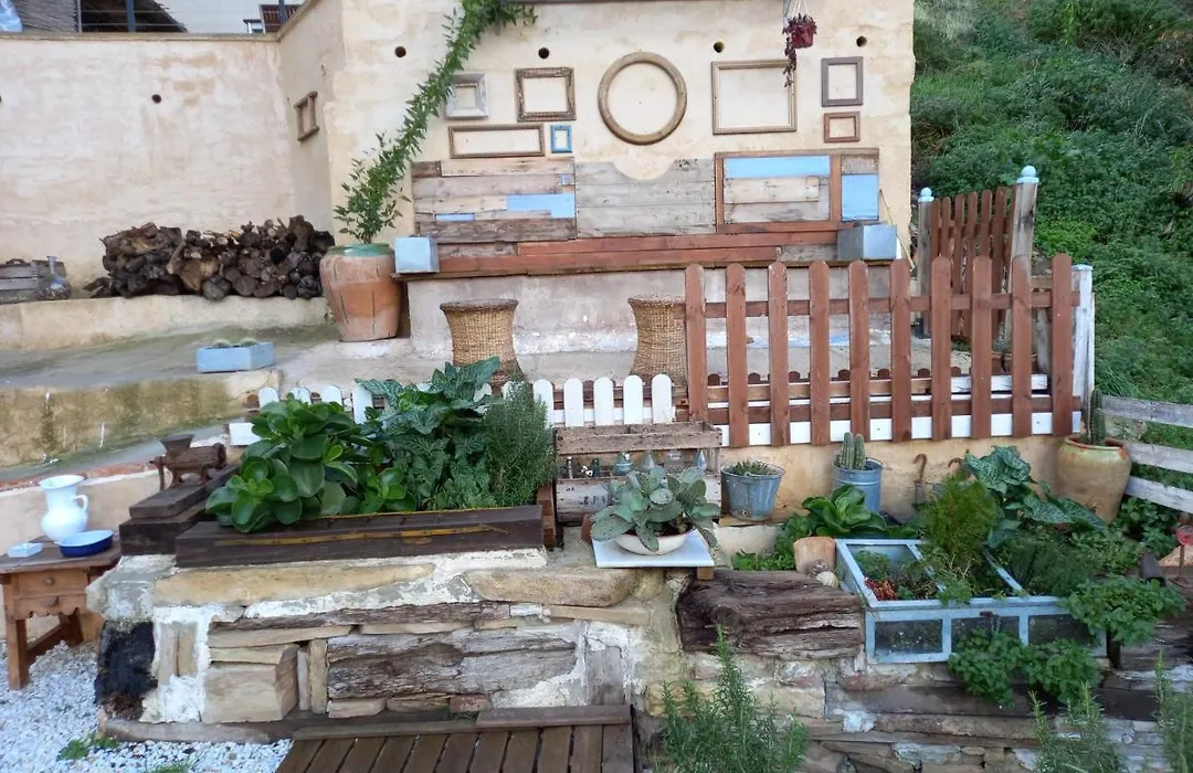 Casa Rural La Rocha-1